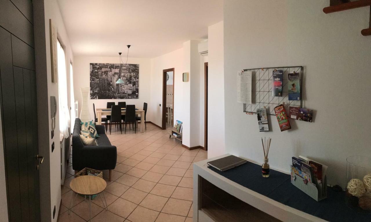 Casa Dany Hotel Lugagnano Eksteriør billede
