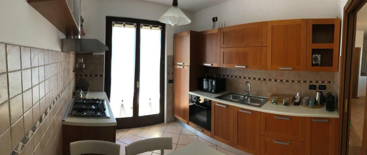 Casa Dany Hotel Lugagnano Eksteriør billede